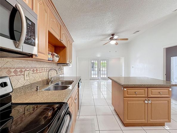 13870 SW 157th Ter, Miami FL 33177