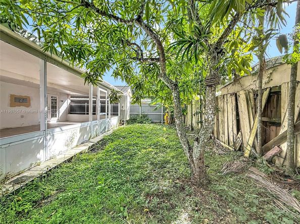 13870 SW 157th Ter, Miami FL 33177