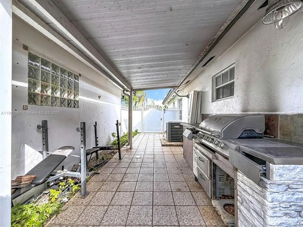 13870 SW 157th Ter, Miami FL 33177