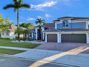 1322 NW 139th Ave, Pembroke Pines FL 33028