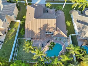 1322 NW 139th Ave, Pembroke Pines FL 33028