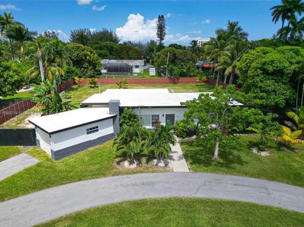 13751 NE 1st Ave, Miami FL 33161