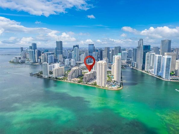 540 Brickell Key Dr 1813, Miami FL 33131