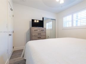 19600 Gulfstream Rd, Cutler Bay FL 33157