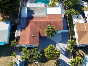 19600 Gulfstream Rd, Cutler Bay FL 33157