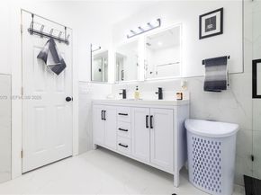 19600 Gulfstream Rd, Cutler Bay FL 33157