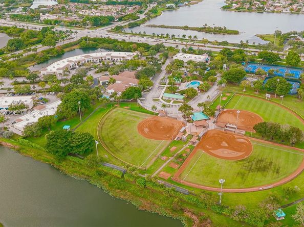 17677 SW 6th Ct, Pembroke Pines FL 33029