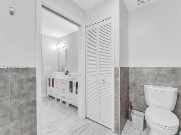 17677 SW 6th Ct, Pembroke Pines FL 33029