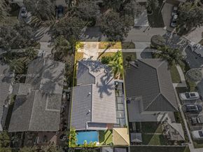 17677 SW 6th Ct, Pembroke Pines FL 33029