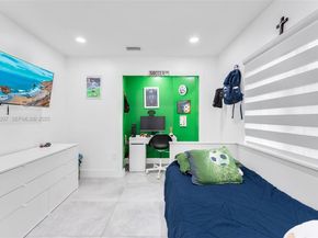 17677 SW 6th Ct, Pembroke Pines FL 33029