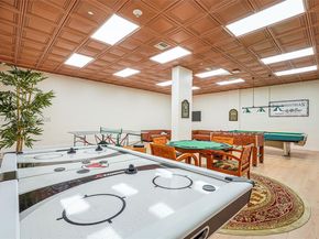 5825 Collins Ave 2E, Miami Beach FL 33140