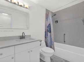 5825 Collins Ave 2E, Miami Beach FL 33140