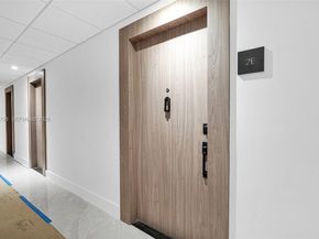 5825 Collins Ave 2E, Miami Beach FL 33140