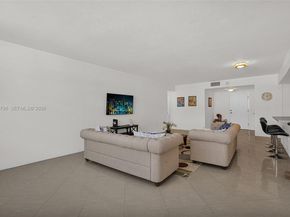 5825 Collins Ave 2E, Miami Beach FL 33140