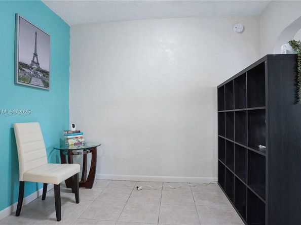 503 75th St 517, Miami Beach FL 33141