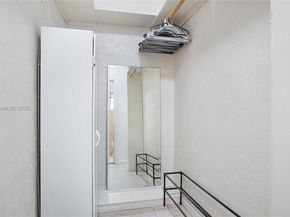 503 75th St 517, Miami Beach FL 33141