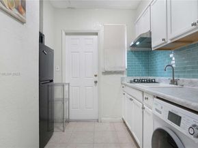 503 75th St 517, Miami Beach FL 33141