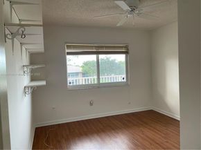 7152 S Devon Dr 304, Tamarac FL 33321