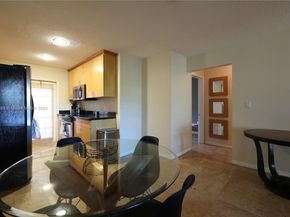 1330 Holly Heights Dr 3, Fort Lauderdale FL 33304