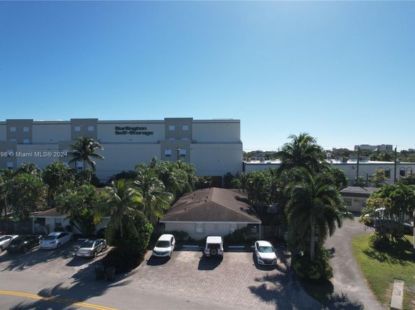 1330 Holly Heights Dr 3, Fort Lauderdale FL 33304