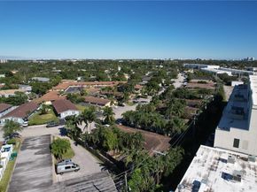 1330 Holly Heights Dr 3, Fort Lauderdale FL 33304