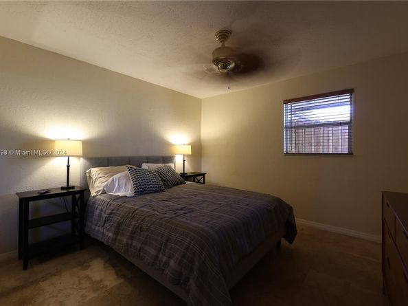 1330 Holly Heights Dr 3, Fort Lauderdale FL 33304