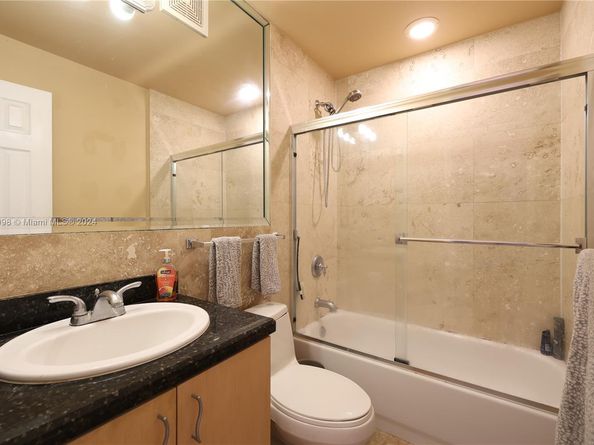 1330 Holly Heights Dr 3, Fort Lauderdale FL 33304