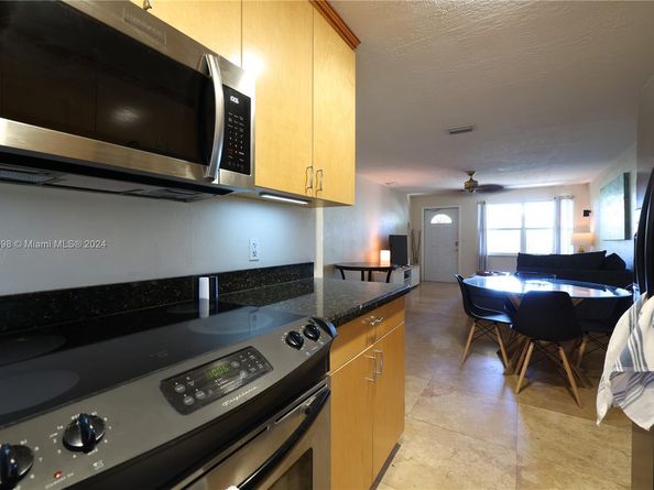 1330 Holly Heights Dr 3, Fort Lauderdale FL 33304
