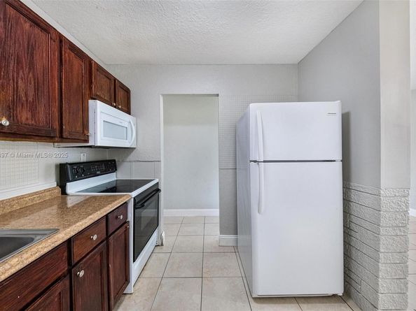3231 NW 18th Ct, Lauderhill FL 33311