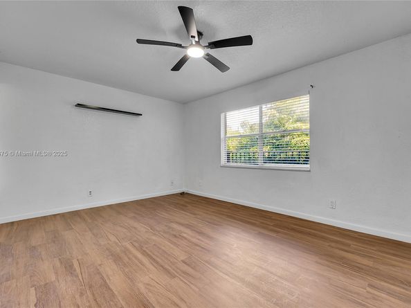 9158 NW 40th St 2011, Coral Springs FL 33065