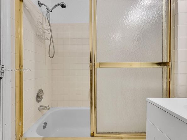9158 NW 40th St 2011, Coral Springs FL 33065