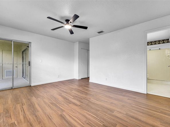 9158 NW 40th St 2011, Coral Springs FL 33065
