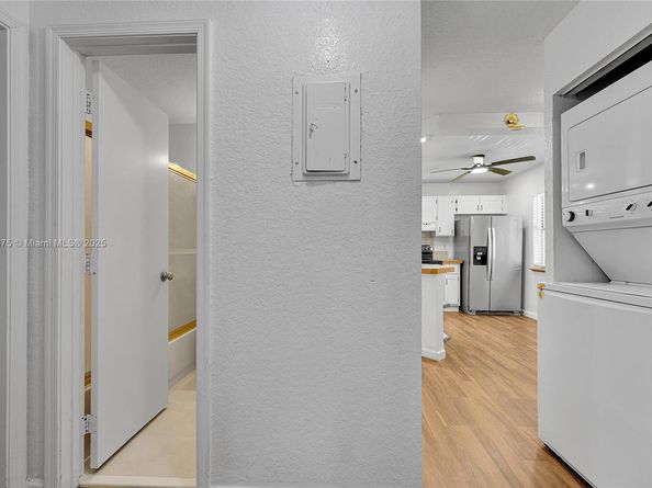 9158 NW 40th St 2011, Coral Springs FL 33065
