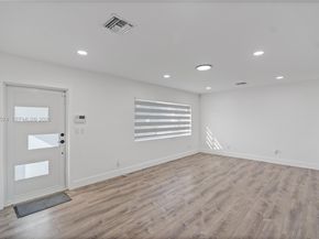 2441 NW 181st Ter, Miami Gardens FL 33056