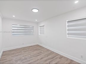 2441 NW 181st Ter, Miami Gardens FL 33056