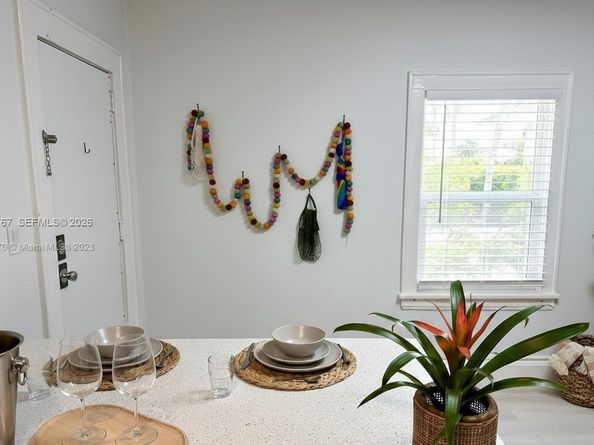 126 Mendoza Ave 2, Coral Gables FL 33134