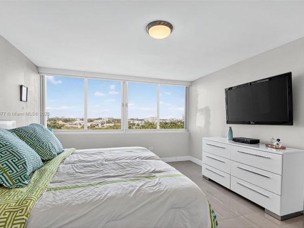 7135 Collins Ave 705, Miami Beach FL 33141