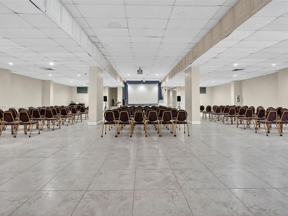 7135 Collins Ave 705, Miami Beach FL 33141