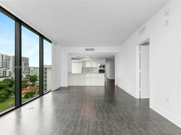 460 NE 28th St 808, Miami FL 33137