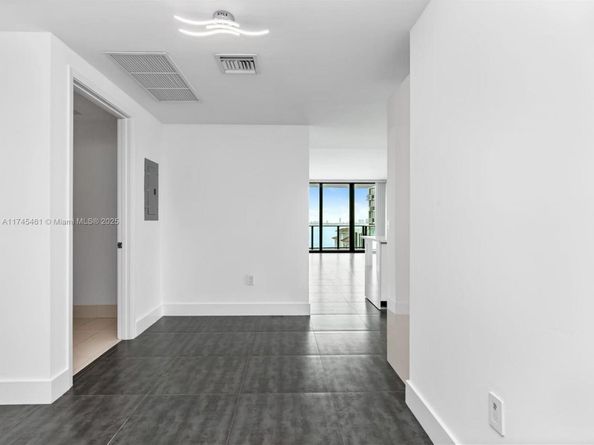 460 NE 28th St 808, Miami FL 33137