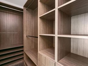 460 NE 28th St 808, Miami FL 33137