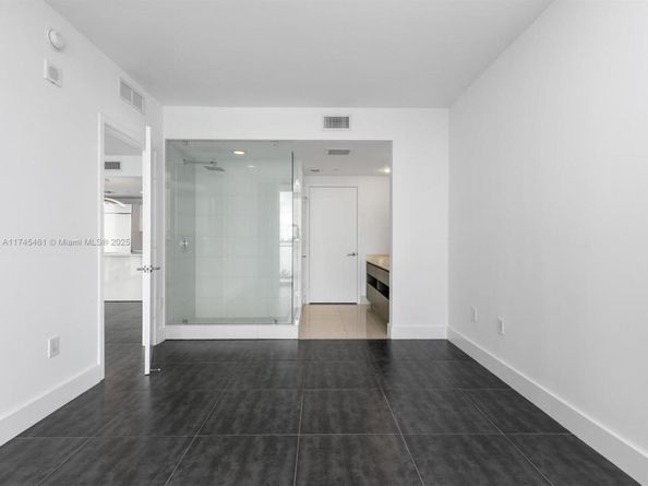 460 NE 28th St 808, Miami FL 33137