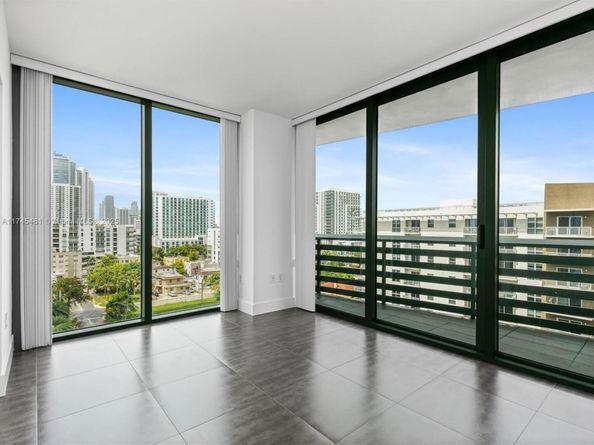 460 NE 28th St 808, Miami FL 33137