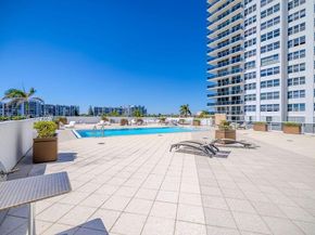 2751 S Ocean Dr 504S, Hollywood FL 33019