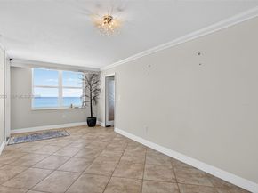 2751 S Ocean Dr 504S, Hollywood FL 33019