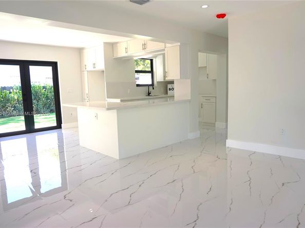 53 NW 68th St, Miami FL 33150