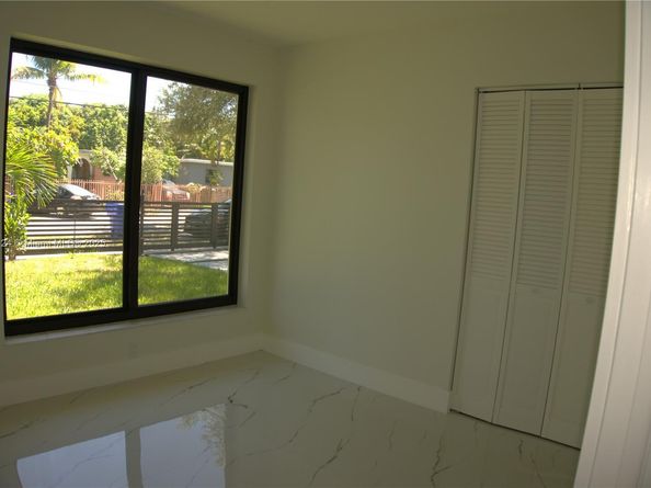 53 NW 68th St, Miami FL 33150