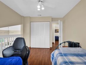 2632 Oak Park Cir, Davie FL 33328