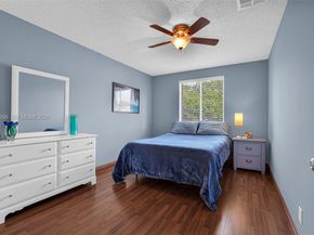 2632 Oak Park Cir, Davie FL 33328