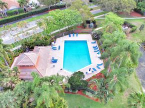 2632 Oak Park Cir, Davie FL 33328
